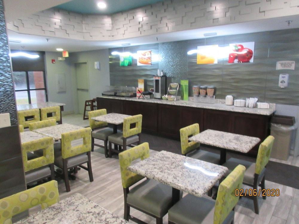 蒙哥马利东卡迈克尔路凯艺套房酒店 外观 照片